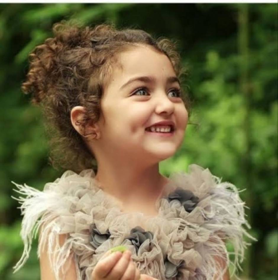 The World Cutest Baby - Anahita Hashemzadeh Biography, Family, Age