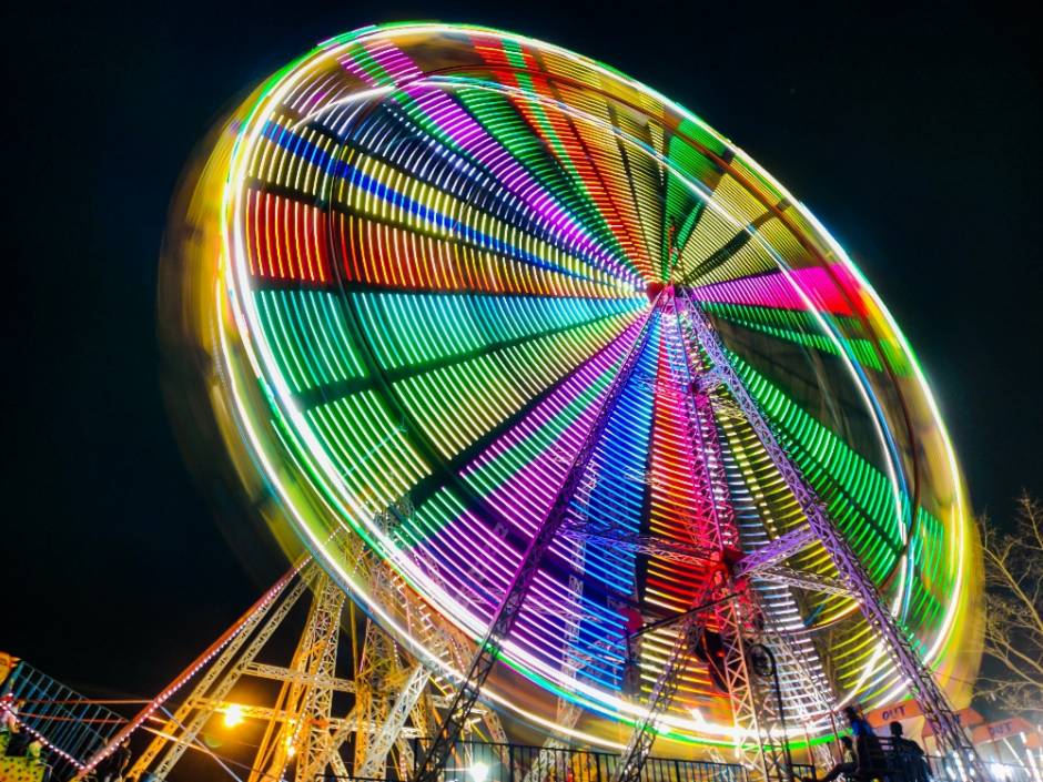 Ferris wheel night photography