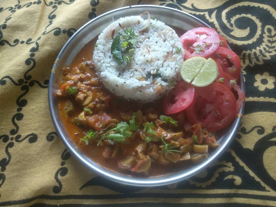 Mushroom gravy + jeera rice