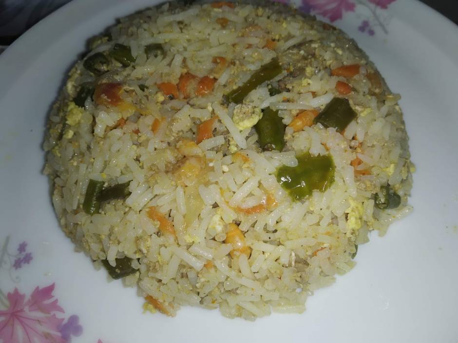 Chicken and vegetable mix fried rice