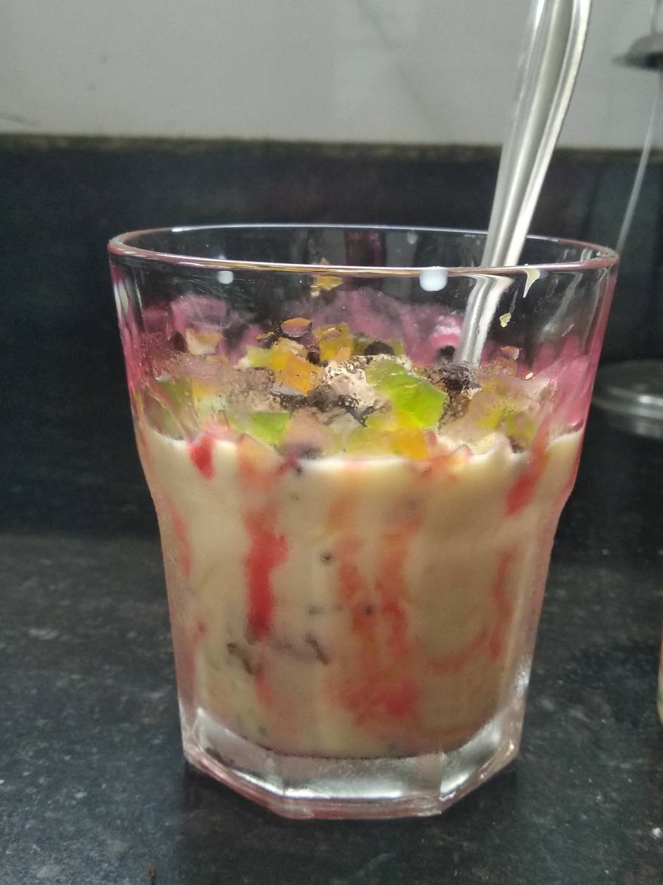 Falooda of butterscotch flavour