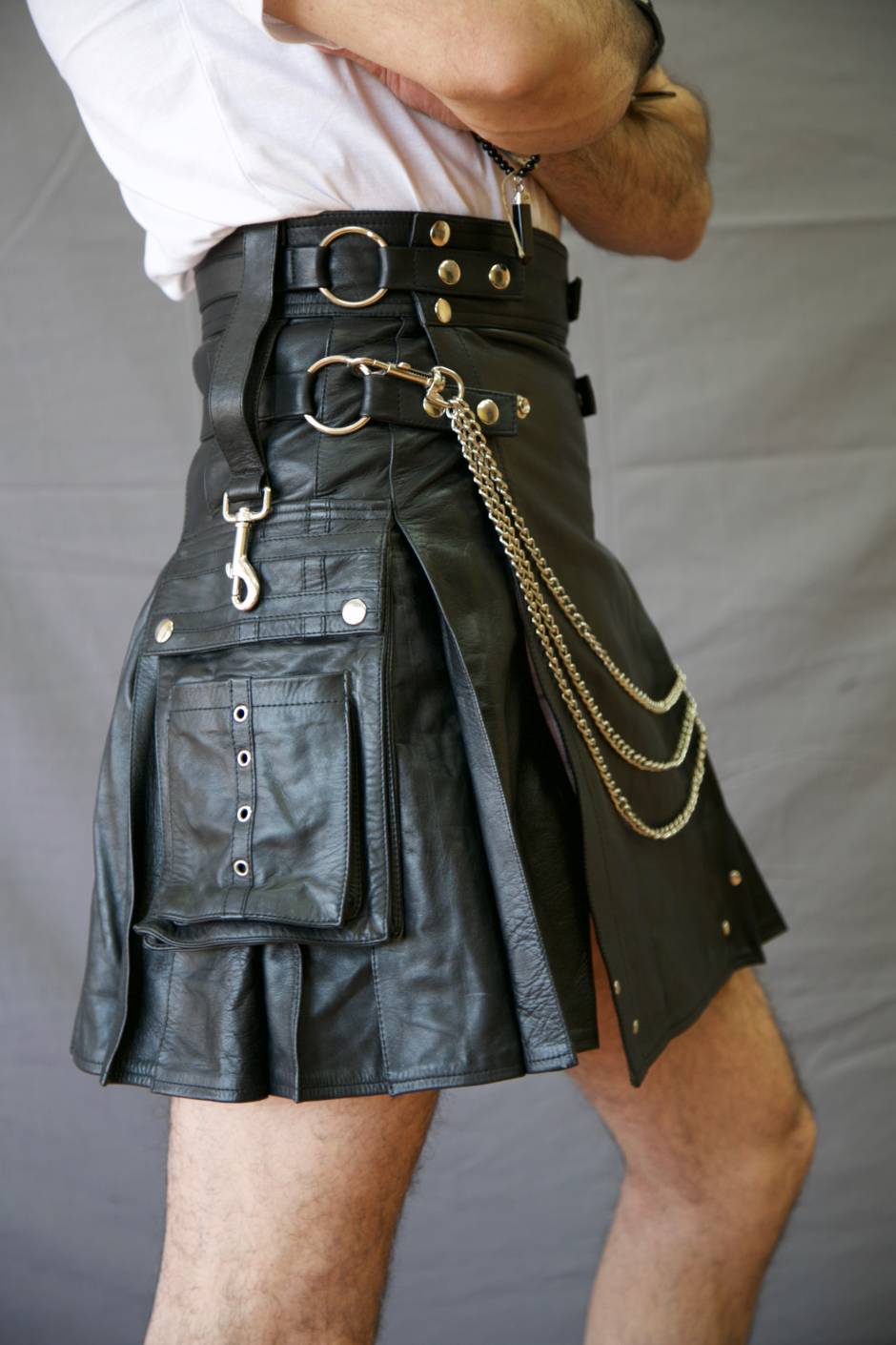 Leather Kilt A Bold and Timeless Fashion Statement!